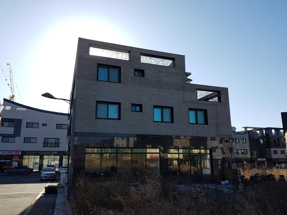 Buzz Guesthouse Incheon Exterior foto
