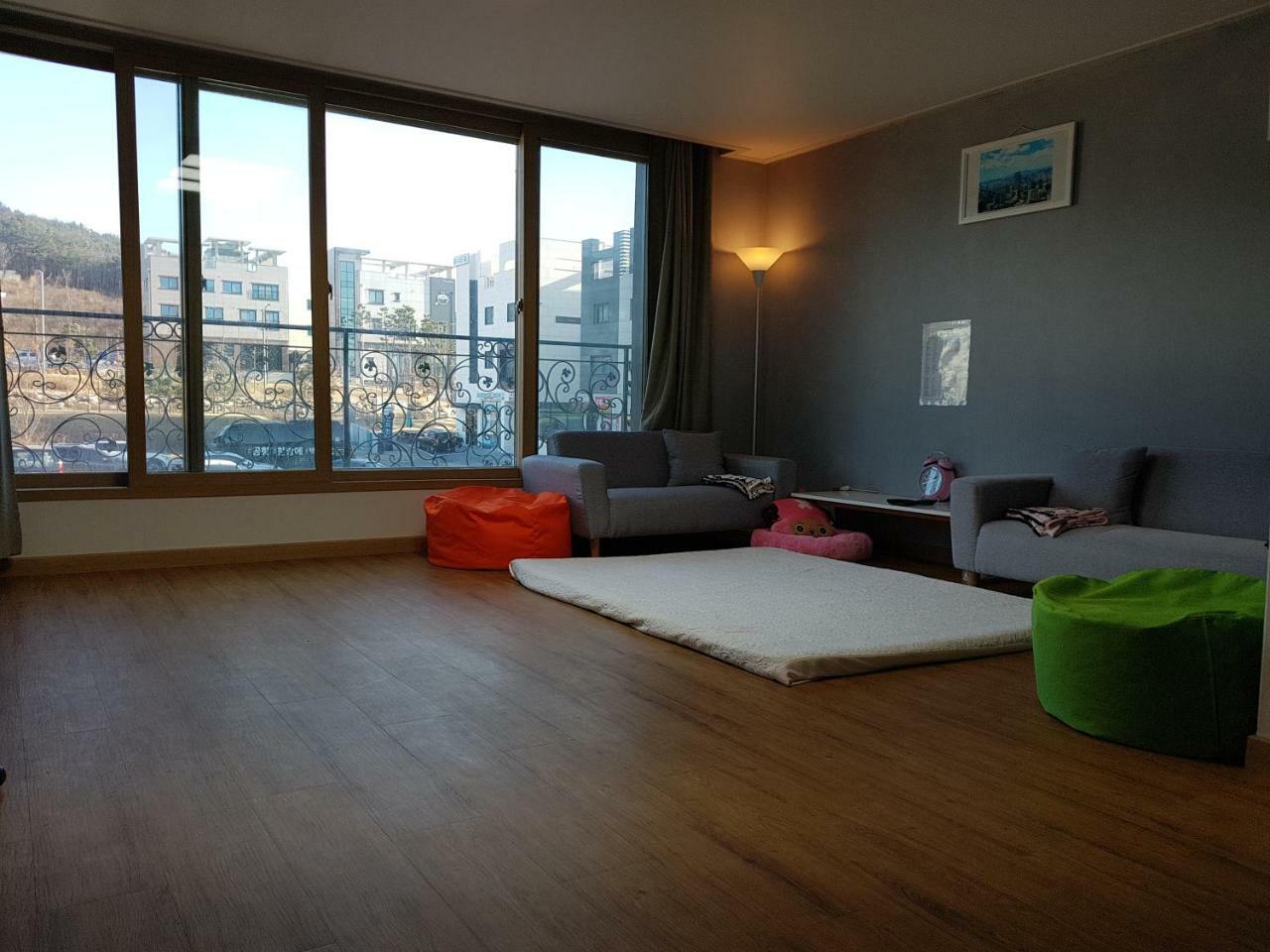 Buzz Guesthouse Incheon Exterior foto