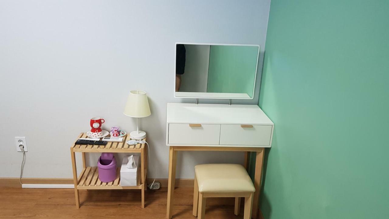 Buzz Guesthouse Incheon Exterior foto